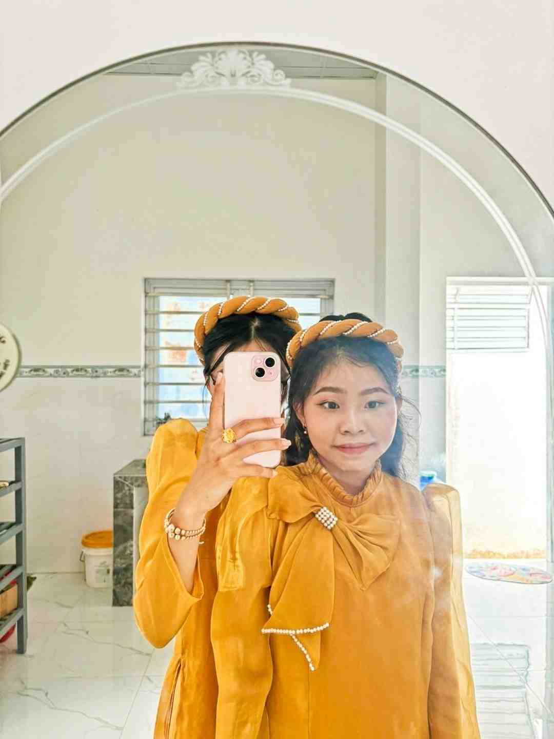 Nguyễn Thị Cẩm Tú
