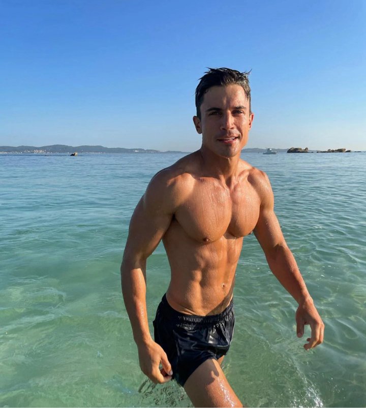 nada foto de tu cuerpo desnudo