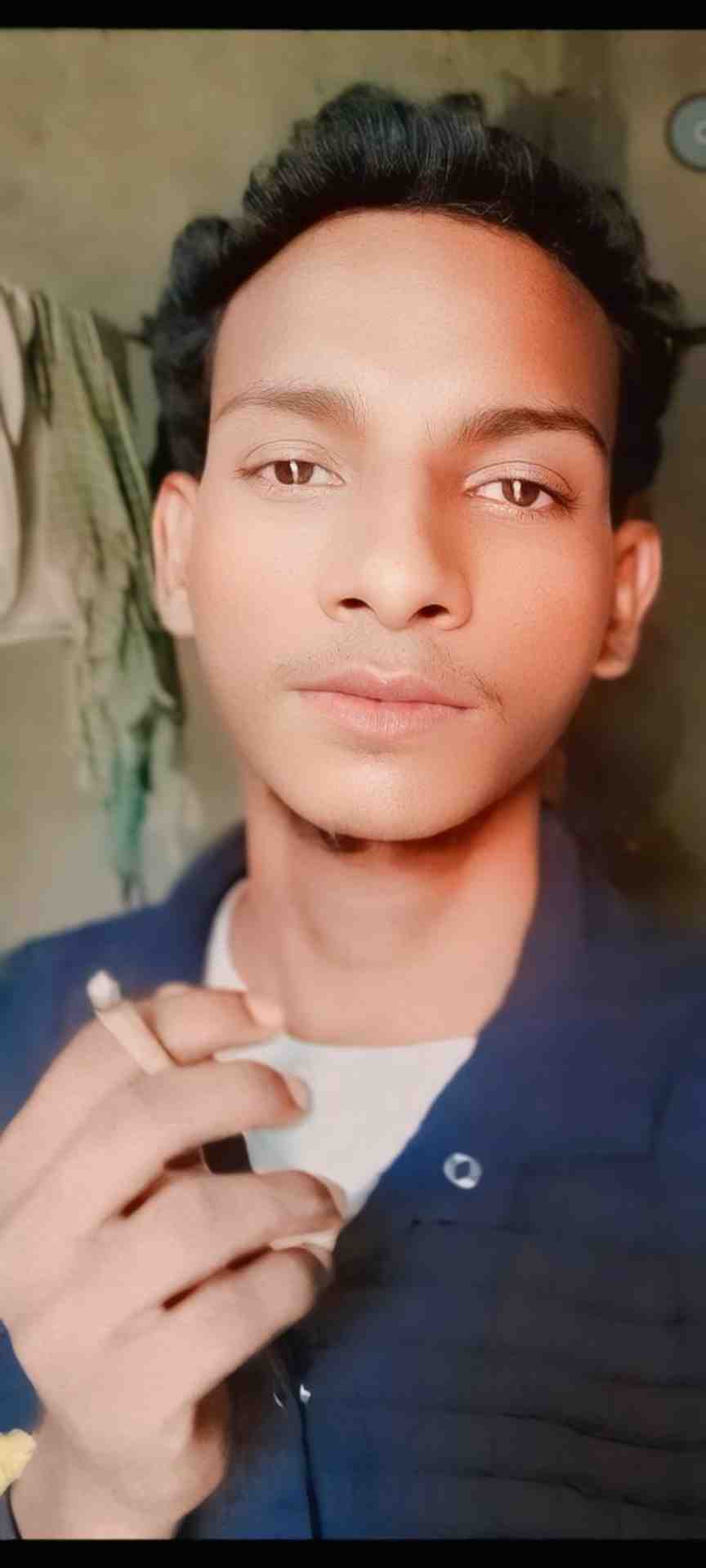 दिनेश