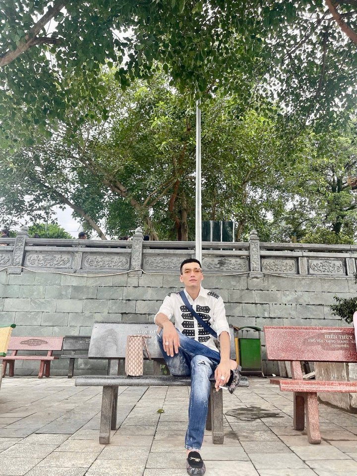Tâm Hoàng văn