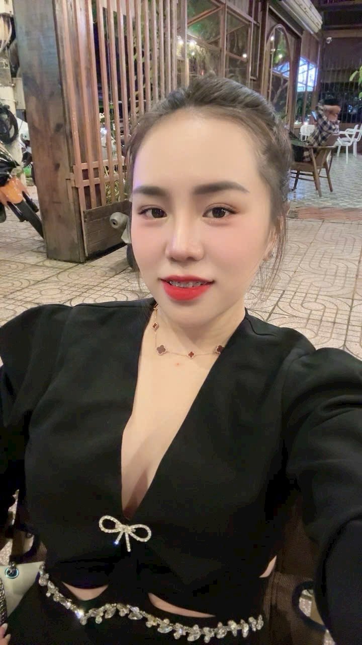 Thu Hồng