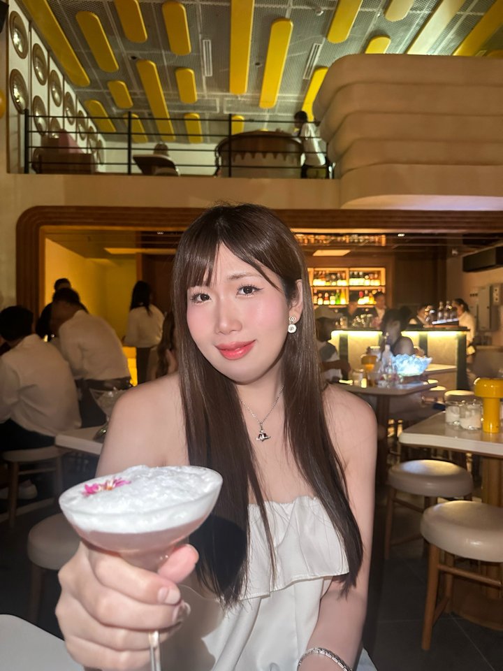 สาวสองค่ะ