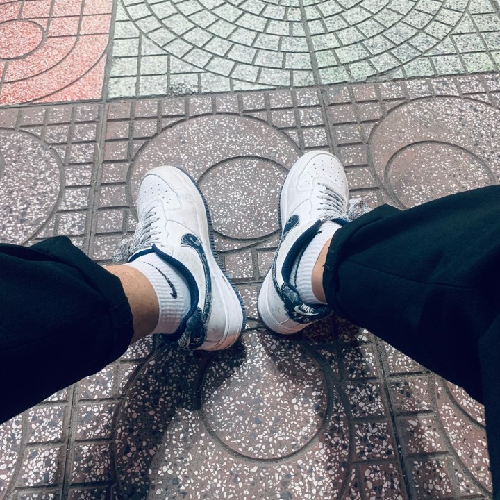 Việt Hoàng