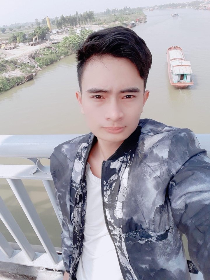 Văn Anh