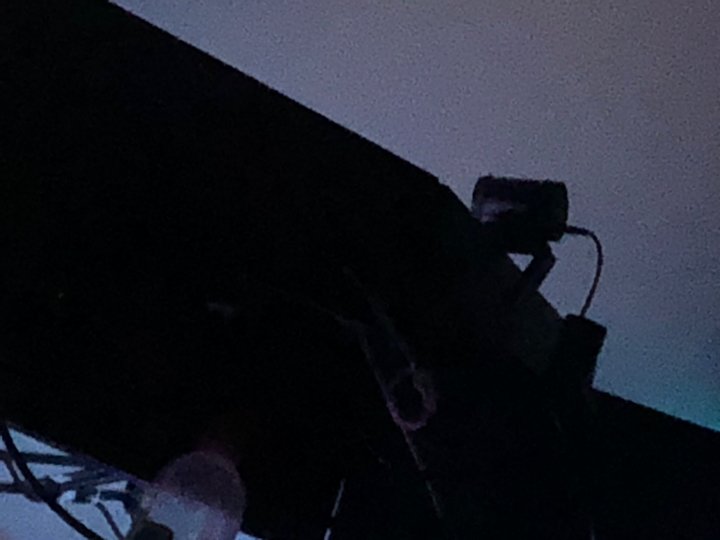 G U