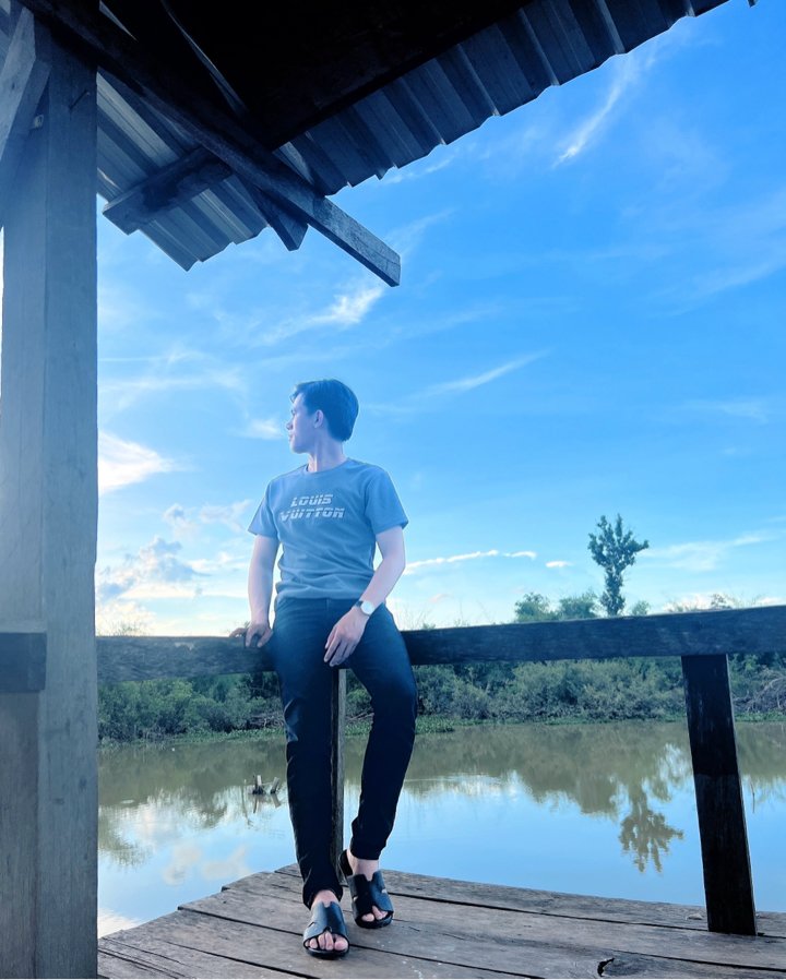 Nhuận Nguyễn