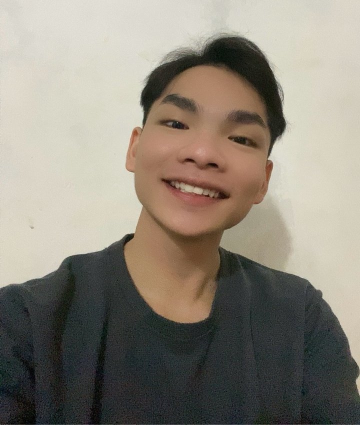 Phi Hồng Phạm