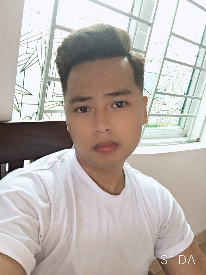 Hoàng Lê